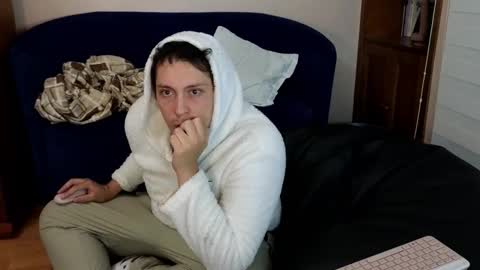 Snapshot of danruiz33 chatting on 11.08.25 Dan online show from 11.08.25