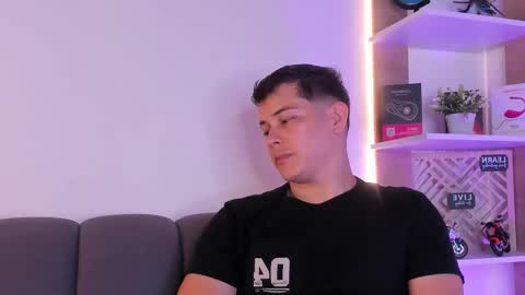 Snapshot of dante_seductor chatting on 02.08.26 Dante online show from 02.08.26