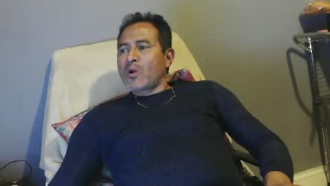 Snapshot of dantehot82 chatting on 01.15.25 dantehot82 online show from 01.15.25