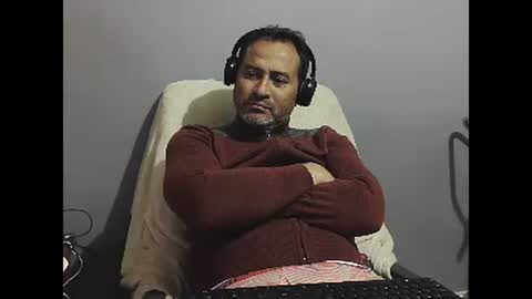 Snapshot of dantehot82 chatting on 01.19.25 dantehot82 online show from 01.19.25