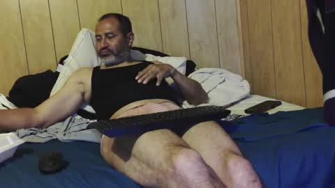 Snapshot of dantehot82 chatting on 10.31.25 dantehot82 online show from 10.31.25