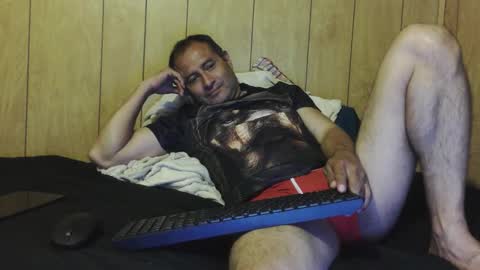 Snapshot of dantehot82 chatting on 11.21.25 dantehot82 online show from 11.21.25