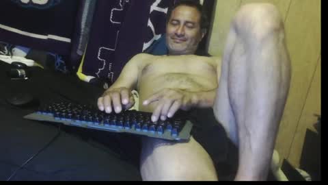 Snapshot of dantehot82 chatting on 04.16.26 dantehot82 online show from 04.16.26