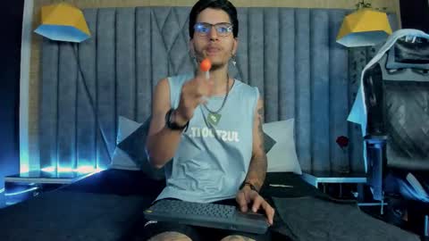 Snapshot of danteolsen chatting on 03.01.26 Dante online show from 03.01.26