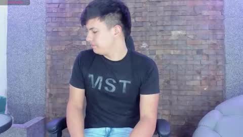 Snapshot of dantestone1 chatting on 11.18.25 dantestone1 online show from 11.18.25