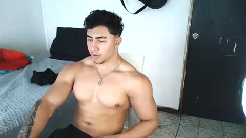 Snapshot of dantevicius chatting on 09.16.25 Dante Vicius online show from 09.16.25