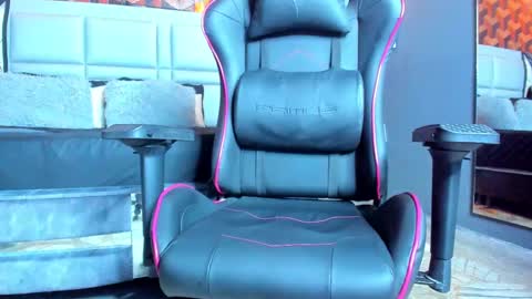 Dany online show from 02.16.25