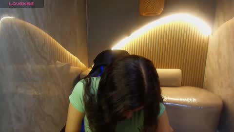 Snapshot of dany_r_ chatting on 10.10.25 Dany online show from 10.10.25