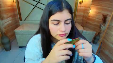 Snapshot of dany_r_ chatting on 11.23.25 Dany online show from 11.23.25