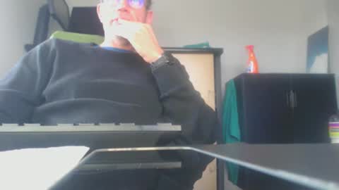 Snapshot of danyblueyes71 chatting on 10.27.25 Dany online show from 10.27.25