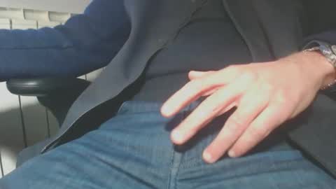 Snapshot of danyblueyes71 chatting on 01.12.26 Dany online show from 01.12.26