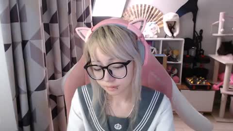 Snapshot of danyelleeyermann chatting on 07.06.26 danyelleeyermann online show from 07.06.26