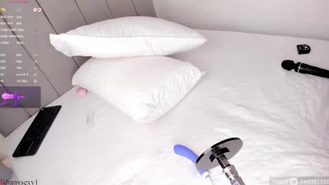 Snapshot of danysexy_ chatting on 01.12.25 Diana IG dianysexy1 online show from 01.12.25