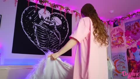 Snapshot of daphnemadison chatting on 03.10.25 Daphne Madison online show from 03.10.25