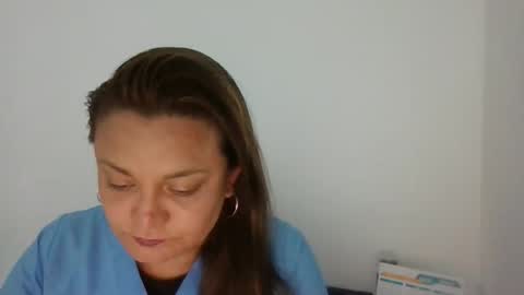 Snapshot of dapnne24 chatting on 11.26.25 dapnne online show from 11.26.25