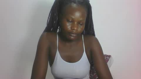 ESTHER online show from 04.25.26