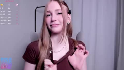 Snapshot of darbyreckard chatting on 04.07.26 Rina online show from 04.07.26