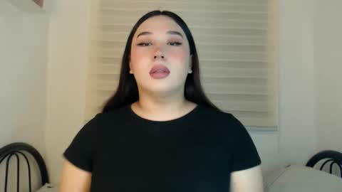 Snapshot of darcy_world chatting on 04.01.26 DARCY online show from 04.01.26