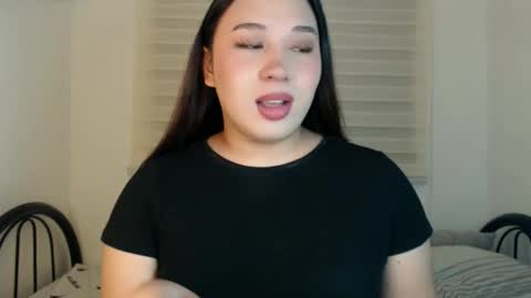 Snapshot of darcy_world chatting on 04.02.26 DARCY online show from 04.02.26