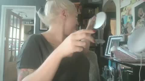 Darcy online show from 01.30.25