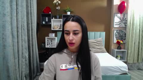 DarcyeJane online show from 02.12.26