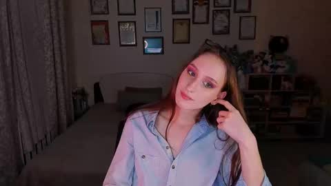 Darcy Siren online show from 02.06.25