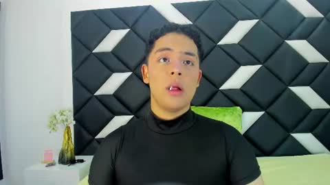 Darian  online show from 06.24.26