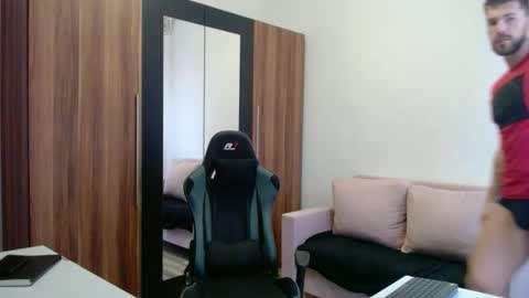 darius_94 online show from 03.16.26