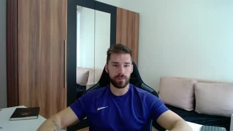 Snapshot of darius_94 chatting on 06.13.26 darius_94 online show from 06.13.26