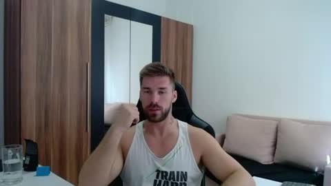 Snapshot of darius_94 chatting on 07.07.26 darius_94 online show from 07.07.26
