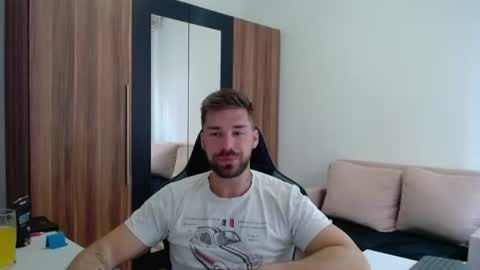 Snapshot of darius_94 chatting on 07.08.26 darius_94 online show from 07.08.26
