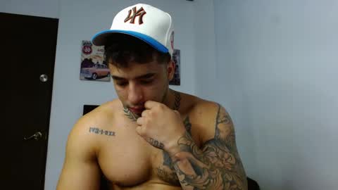 Darius Phoenix  online show from 11.02.25