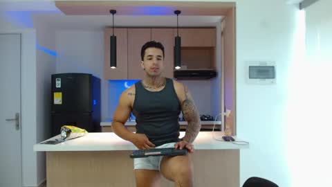 Darius Phoenix  online show from 05.26.26