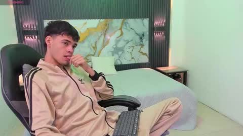 Snapshot of dark_desiree18 chatting on 02.05.26 DARCK online show from 02.05.26