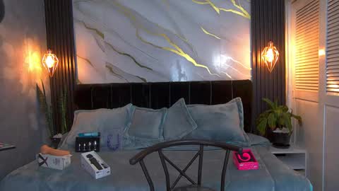 Snapshot of dark_dominika chatting on 05.14.26 dark_dominika online show from 05.14.26