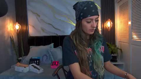 Snapshot of dark_dominika chatting on 05.21.26 dark_dominika online show from 05.21.26