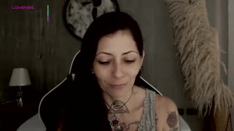 M I K A E L A online show from 10.11.25