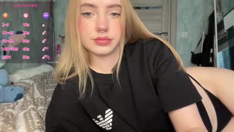 Snapshot of dark_side1213 chatting on 09.09.25 Darkside online show from 09.09.25