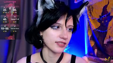 Snapshot of dark_vamp_ chatting on 12.11.24 Vamp online show from 12.11.24