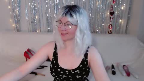 Kelly online show from 10.16.25