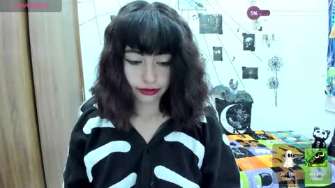 Hi Im Yuri  independent modelhelp me get my 111 hands upuwu online show from 02.23.25