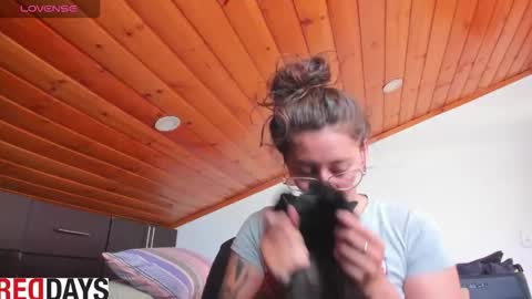 Darkness online show from 09.12.25