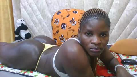 Snapshot of darknipples2 chatting on 09.16.25 SHANICE online show from 09.16.25