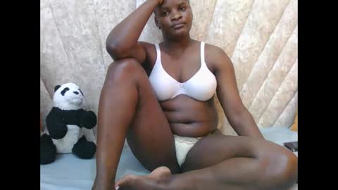 Snapshot of darknipples2 chatting on 10.10.25 SHANICE online show from 10.10.25