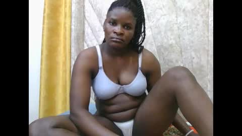 Snapshot of darknipples2 chatting on 10.14.25 SHANICE online show from 10.14.25