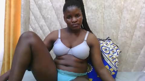 Snapshot of darknipples2 chatting on 10.19.25 SHANICE online show from 10.19.25