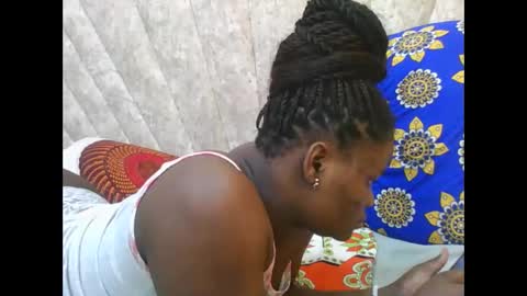 Snapshot of darknipples2 chatting on 10.21.25 SHANICE online show from 10.21.25