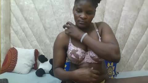 Snapshot of darknipples2 chatting on 10.22.25 SHANICE online show from 10.22.25