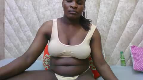 Snapshot of darknipples2 chatting on 11.24.25 SHANICE online show from 11.24.25