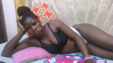 Snapshot of darknipples2 chatting on 02.10.26 SHANICE online show from 02.10.26